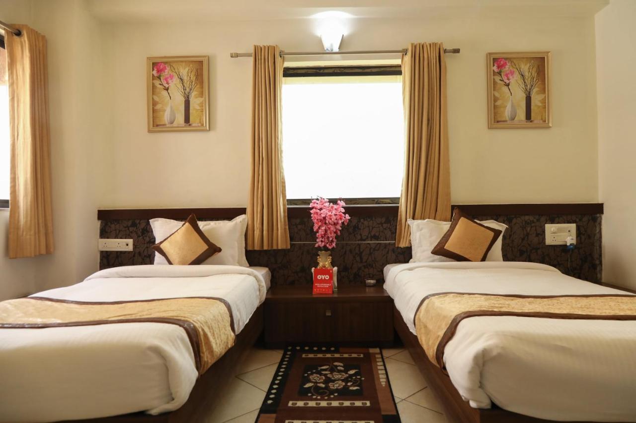 Oyo 10943 Hotel Plus Corporate Khapa  Εξωτερικό φωτογραφία