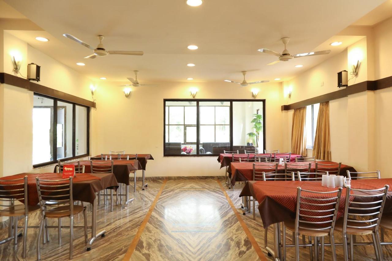 Oyo 10943 Hotel Plus Corporate Khapa  Εξωτερικό φωτογραφία